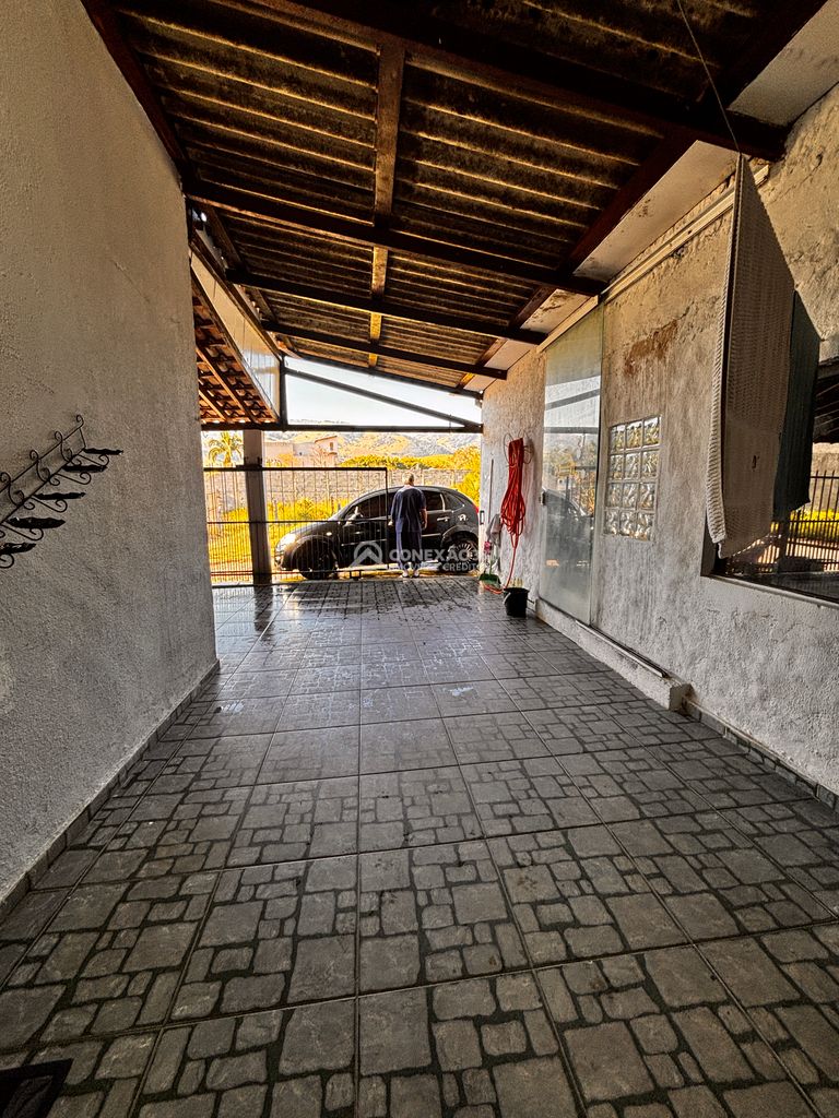 Casa com barracão à venda no Córrego do Bom Jesus, MG — foto 13