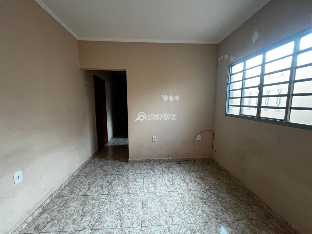 Duas Casas Geminadas à Venda – Frente para a Rua — foto 4