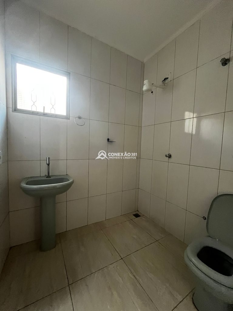 Duas Casas Geminadas à Venda – Frente para a Rua — foto 7