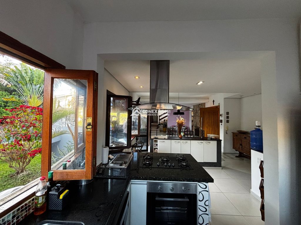 Casa Alto Padrão em Bairro Nobre de Atibaia – SP — foto 9