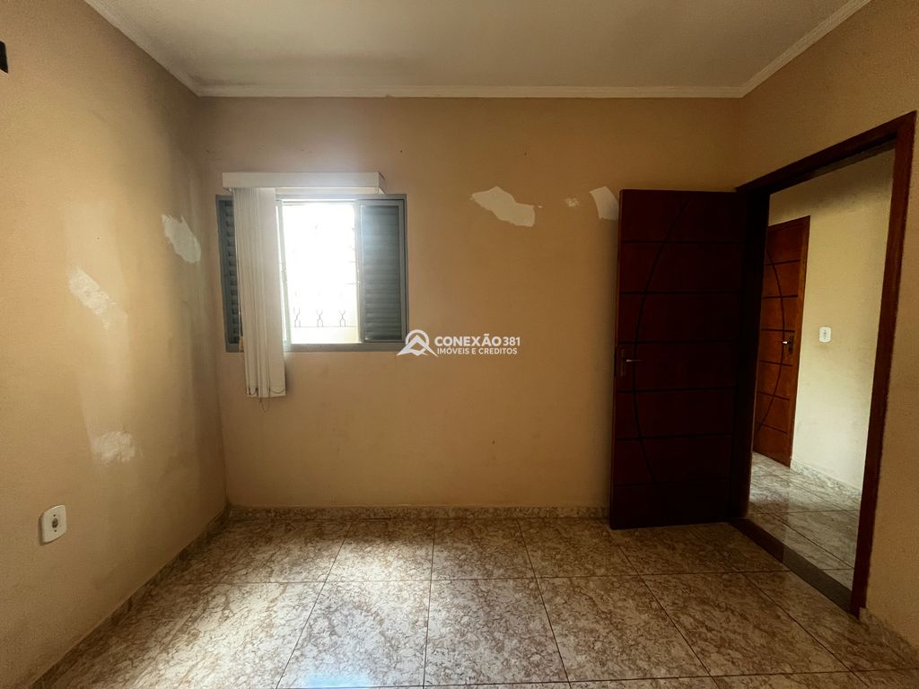 Duas Casas Geminadas à Venda – Frente para a Rua — foto 9