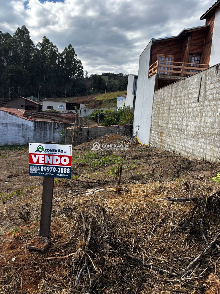 Lote Urbano à Venda no centro do Córrego do Bom Jesus, MG | 32390 — foto 4
