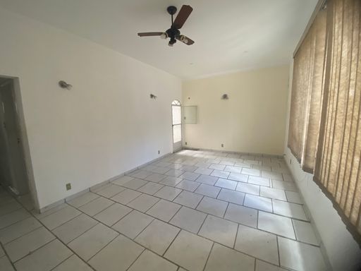 Apartamento com 3 quartos