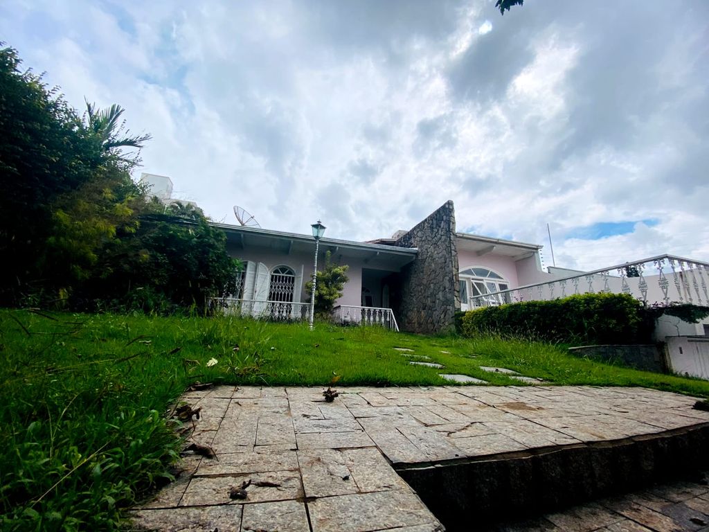 Casa à venda em Centro, Cascavel — Portal Chave Fácil