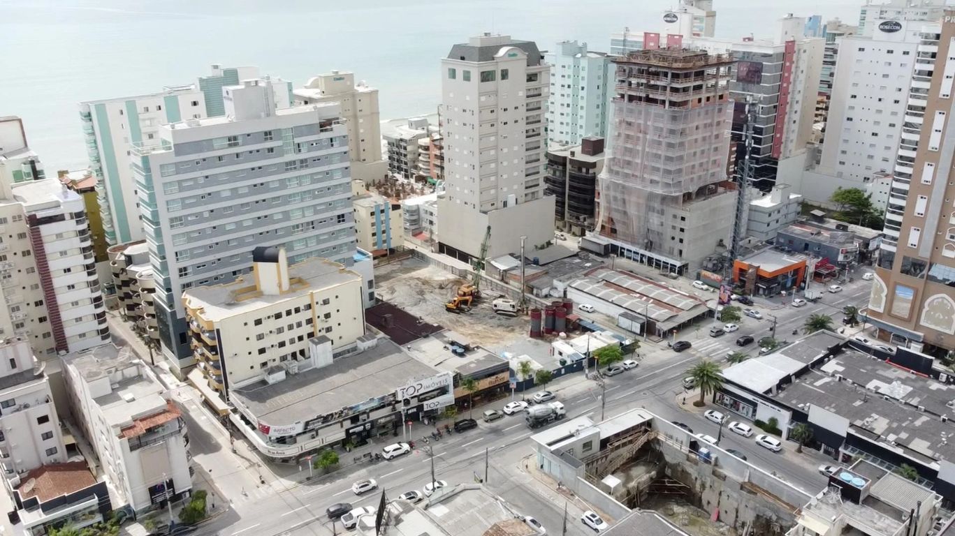Apartamento à venda em Meia Praia, Itapema — Portal Chave Fácil