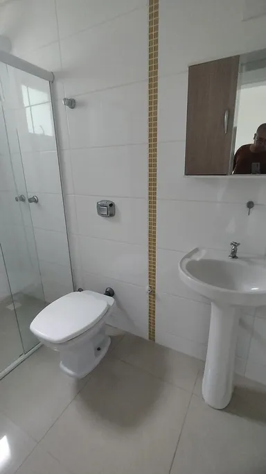 Apartamento para Alugar com 4 quartos e 3 banheiros — foto 1