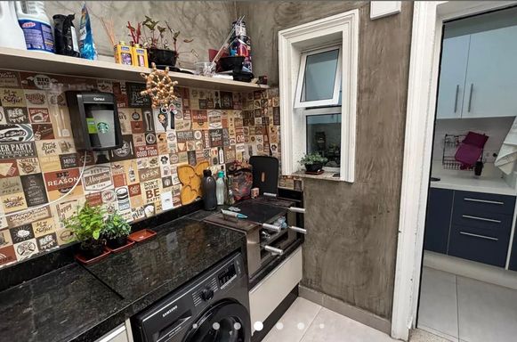 29- ÁREA DE SERVIÇO