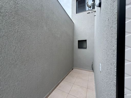 21- CORREDOR LATERAL