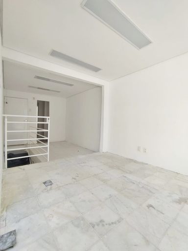 Sala, 2º andar.