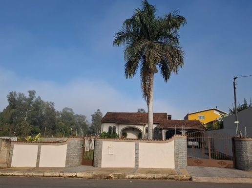 Casa à Venda com 3 quartos, 230m² Jardim Santo Antônio, Santa Rita do Sapucaí-MG