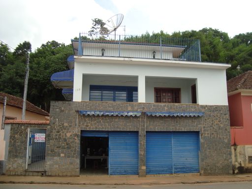 Casa à Venda com 4 quartos Centro, Santa Rita do Sapucaí-MG