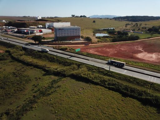Terreno/Lote à Venda com 86000m² Ipiranga, Pouso Alegre-MG