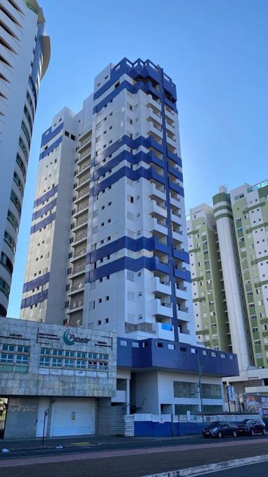 Apartamento à Venda com 2 quartos, 75m² Zona 7, Maringá-PR