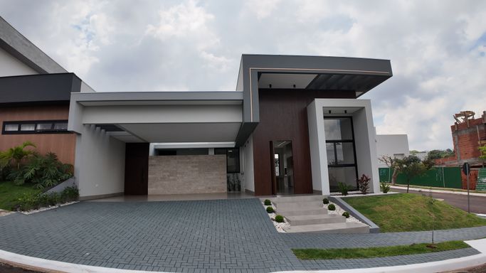 Casa de Condomínio à Venda com 4 quartos, 240m² Jardim Industrial, Maringá-PR