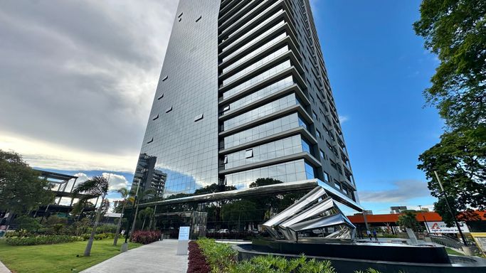 Sala/Conjunto à Venda com 70m² Zona 01, Maringá-PR
