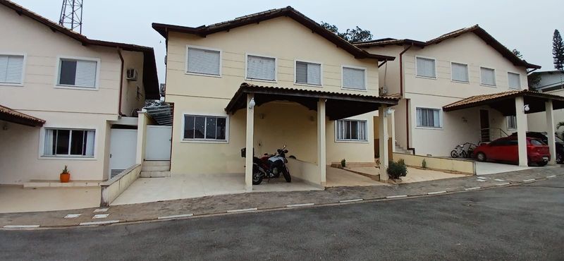 Casa de Condomínio à Venda com 3 quartos, 155m² Granja Viana - Moradas da Granja, Cotia-SP