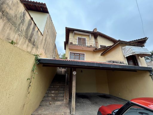 Casa de Condomínio à Venda com 4 quartos Vila Verde, Itapevi-SP