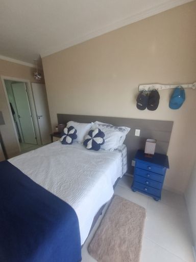 Suíte elegante com espaço ideal para relaxar com privacidade.