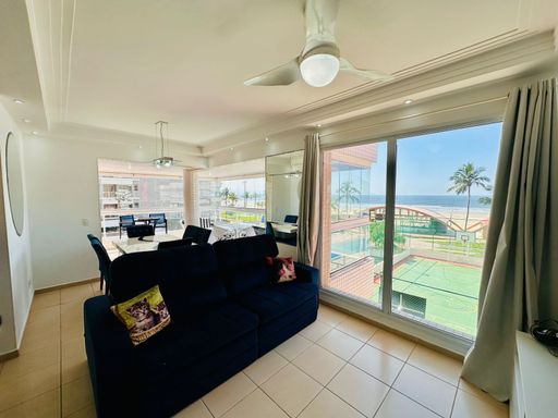 Sala ampla para viver momentos inesquecíveis com a família.