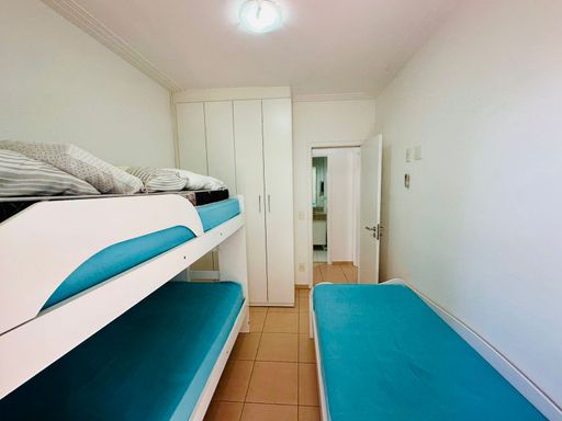 Área de serviço prática e bem distribuída.