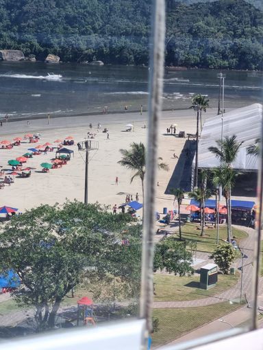 A poucos passos da praia — qualidade de vida garantida!