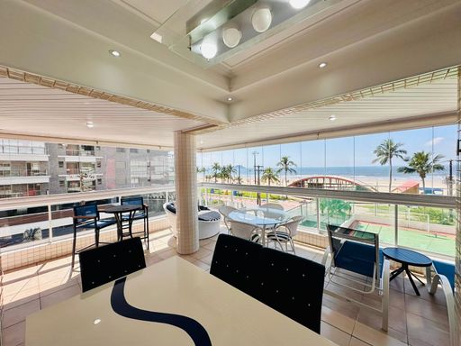 Porteira fechada — é entrar e viver o sonho de morar de frente para o mar!