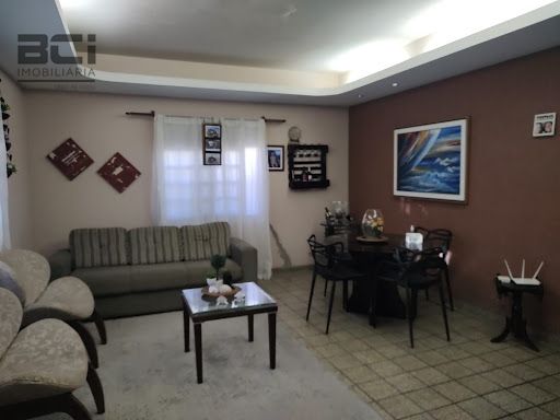 Casa, 3 quartos, 390 m² - Foto 3