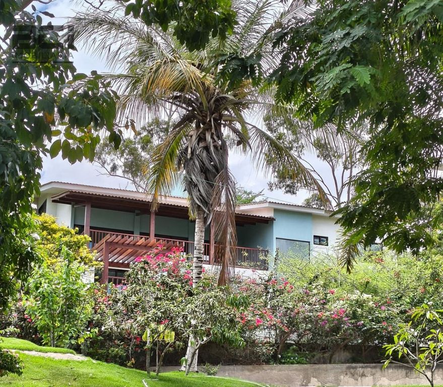 Casa de Condomínio para comprar com 385 m², 6 quartos, 1 banheiro, 6 vagas em Gravatá, Sairé