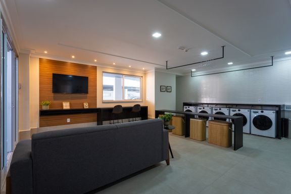 Lavanderia e Mercadinho