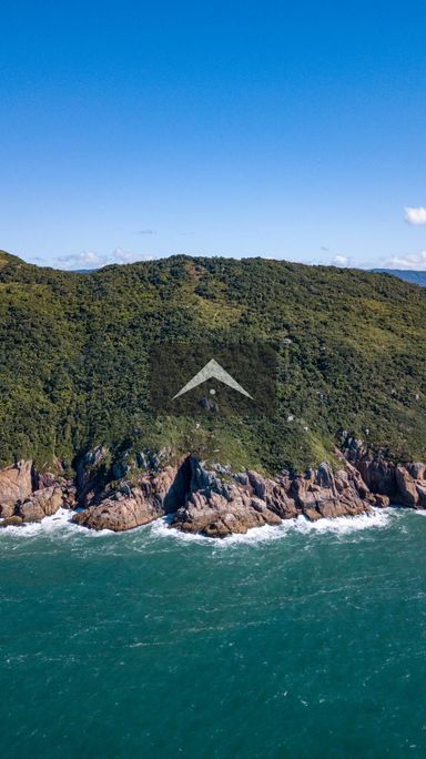 Vista Frontal do Condomínio