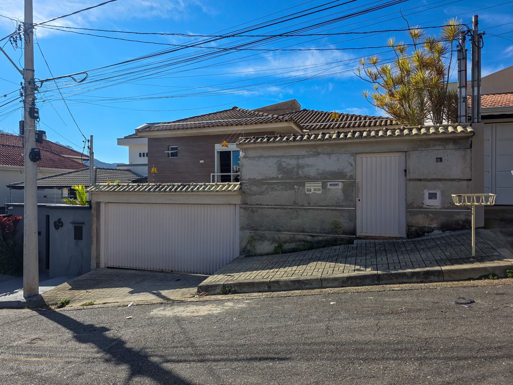 Casa, 3 quartos, 225 m² - Foto 2