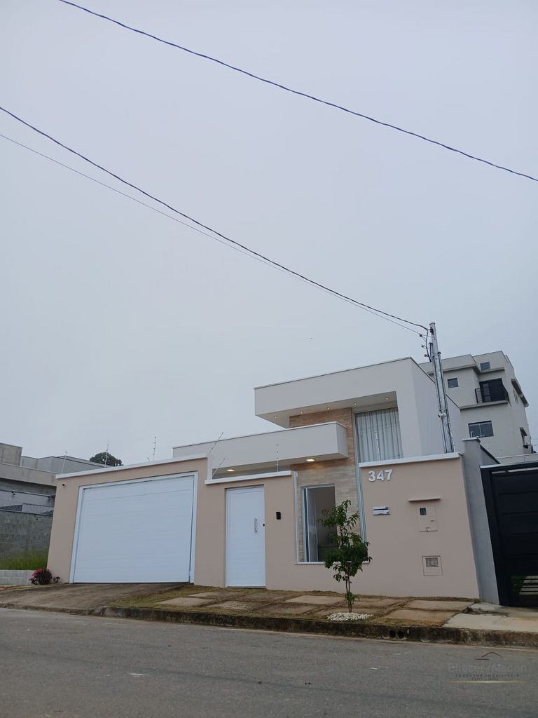 Casa, 3 quartos, 136 m² - Foto 1