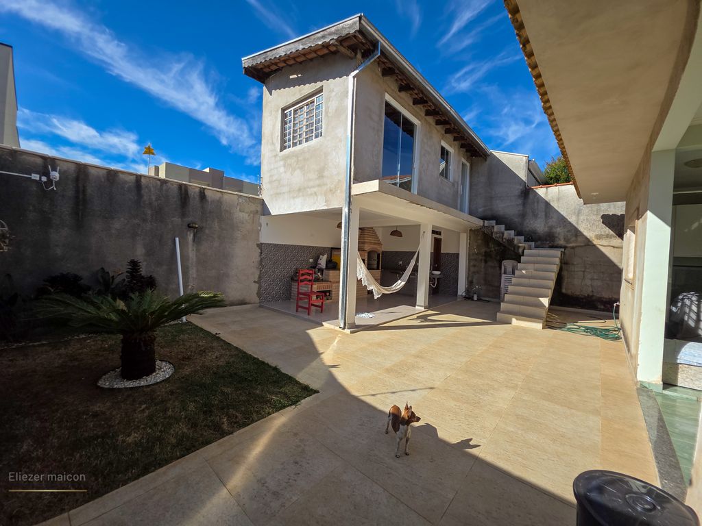 Casa, 3 quartos, 225 m² - Foto 26