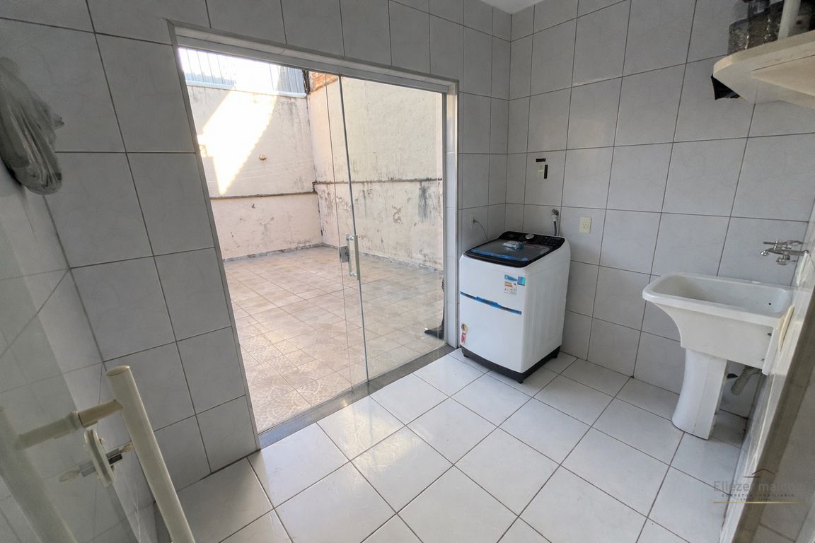 Casa, 3 quartos, 272 m² - Foto 3