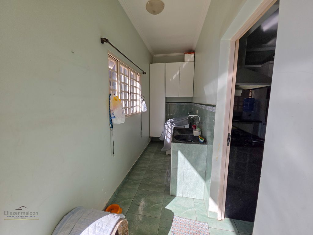 Casa, 3 quartos, 225 m² - Foto 24
