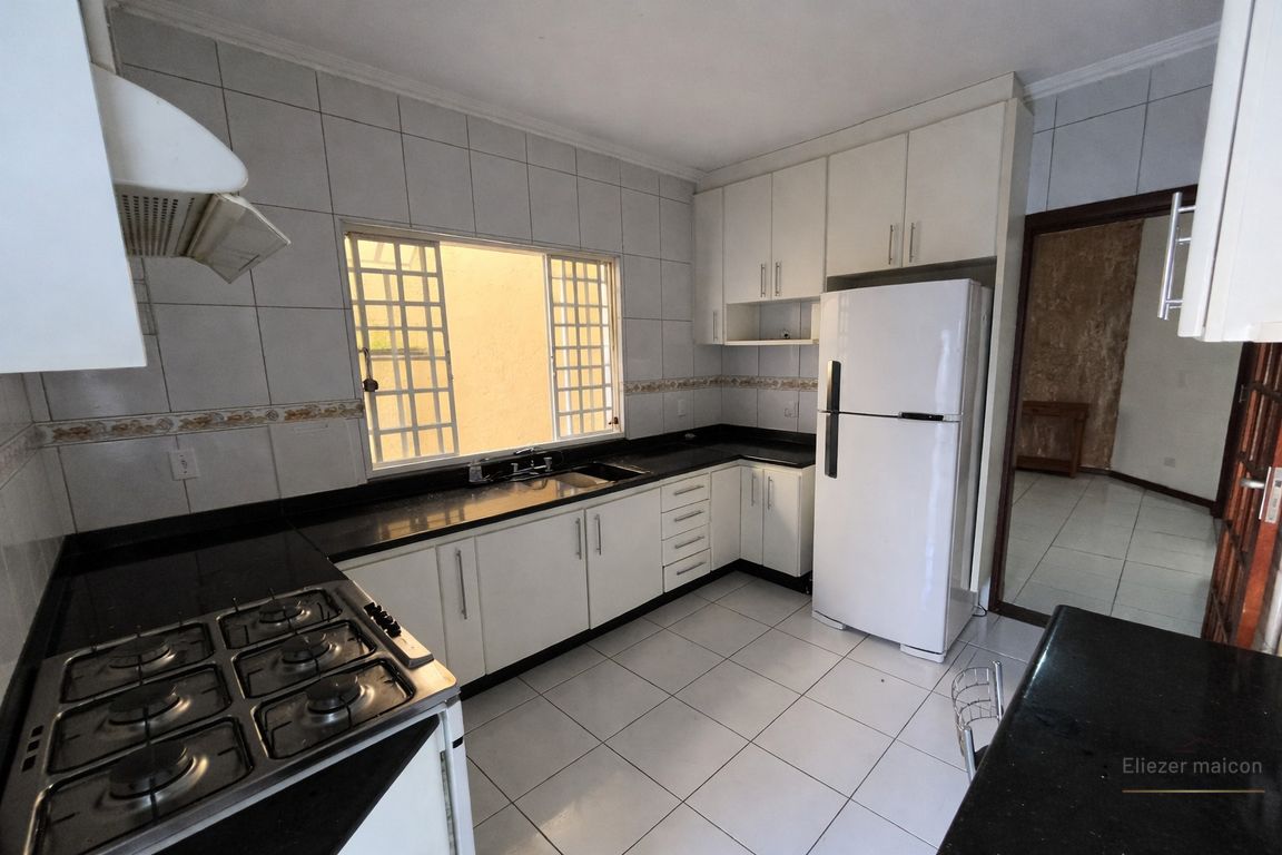 Casa, 3 quartos, 272 m² - Foto 9