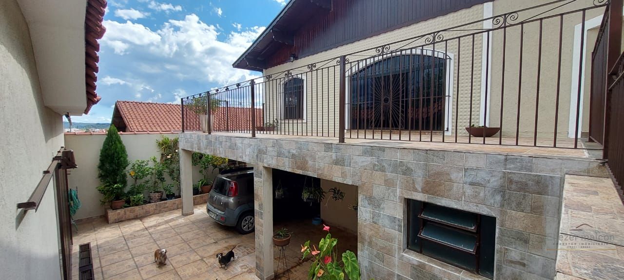 Casa, 3 quartos, 174 m² - Foto 1