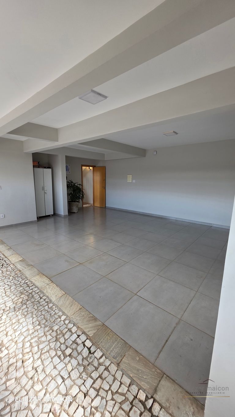 Casa, 3 quartos, 298 m² - Foto 3