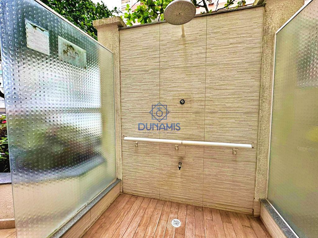 MAGNÍFICO APARTAMENTO À VENDA NA PRAIA DAS PITANGUEIRAS em Pitangueiras, Guarujá — foto 39