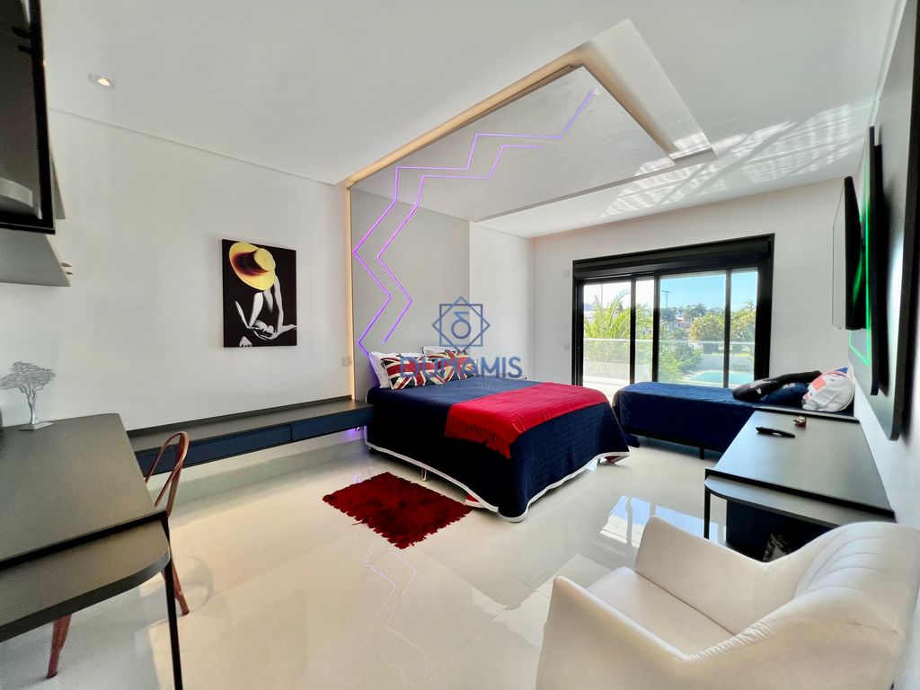 Mansão luxuosa no Condomínio Jardim Acapulco mobiliada e decorada em Acapulco, Guarujá — foto 80