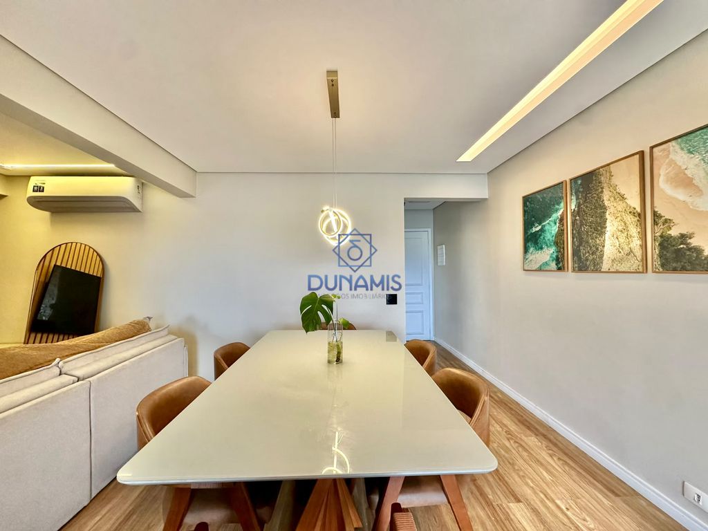 EXCELENTE APARTAMENTO REFORMADO À VENDA À POUCOS METROS DA PRAIA DA ENSEADA em Enseada, Guarujá — foto 3