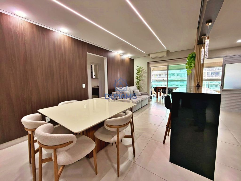 APARTAMENTO REFORMADO - VARANDA GOURMET - REGIÃO CENTRAL DA PRAIA DAS ASTÚRIAS em Jardim Astúrias, Guarujá — foto 2