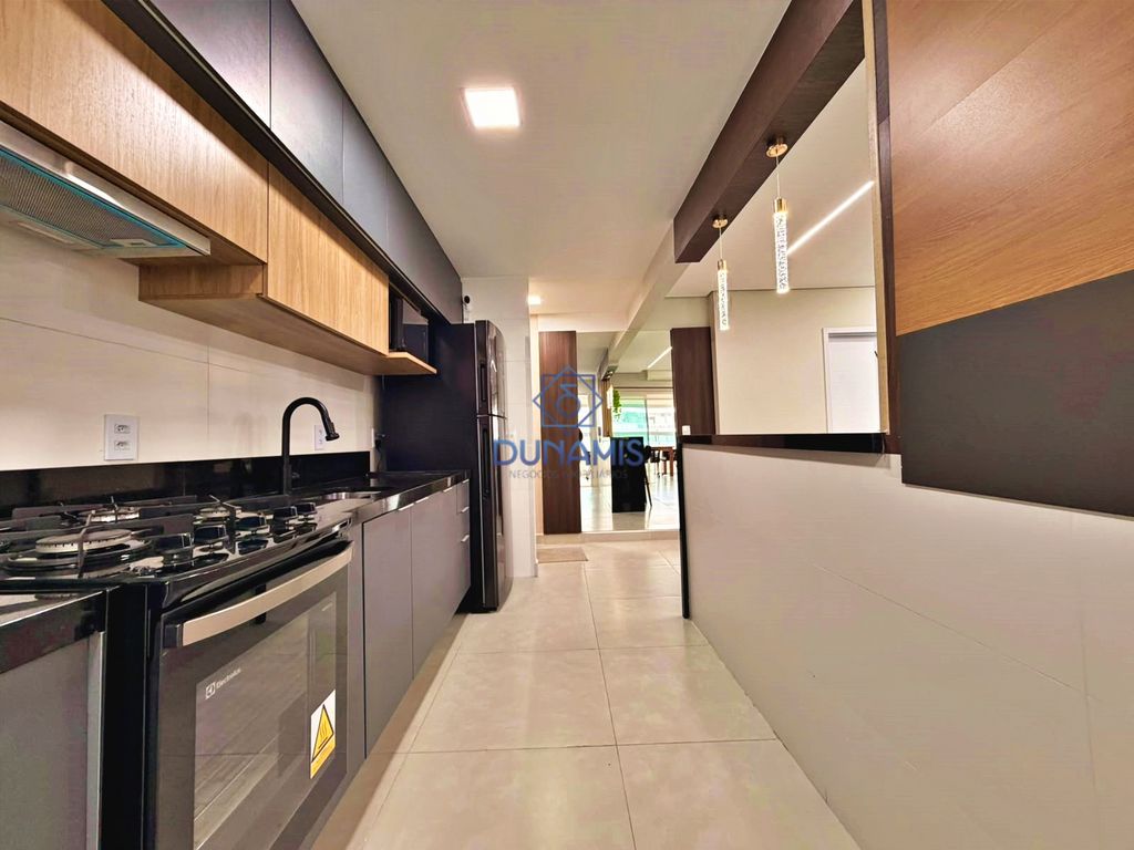 APARTAMENTO REFORMADO - VARANDA GOURMET - REGIÃO CENTRAL DA PRAIA DAS ASTÚRIAS em Jardim Astúrias, Guarujá — foto 14