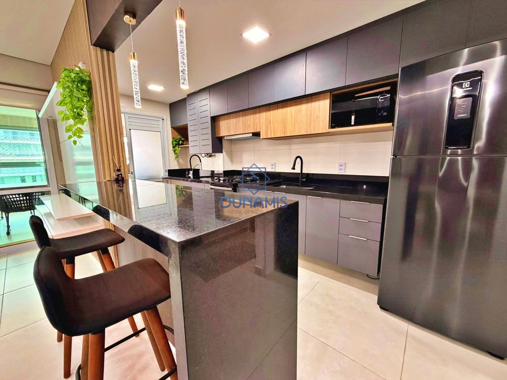 APARTAMENTO REFORMADO - VARANDA GOURMET - REGIÃO CENTRAL DA PRAIA DAS ASTÚRIAS em Jardim Astúrias, Guarujá — foto 16
