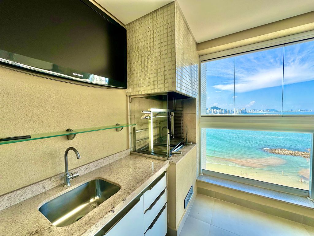 LINDO APARTAMENTO NA PRAIA DAS ASTÚRIAS- FRENTE MAR- COM LAZER COMPLETO em Jardim Astúrias, Guarujá — foto 4