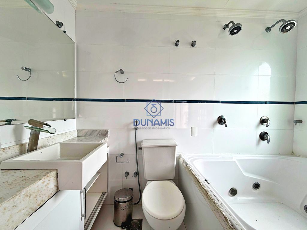 APARTAMENTO REFORMADO AMPLO COM DUAS VAGAS DE GARAGEM E LAZER COMPLETO em Pitangueiras, Guarujá — foto 22