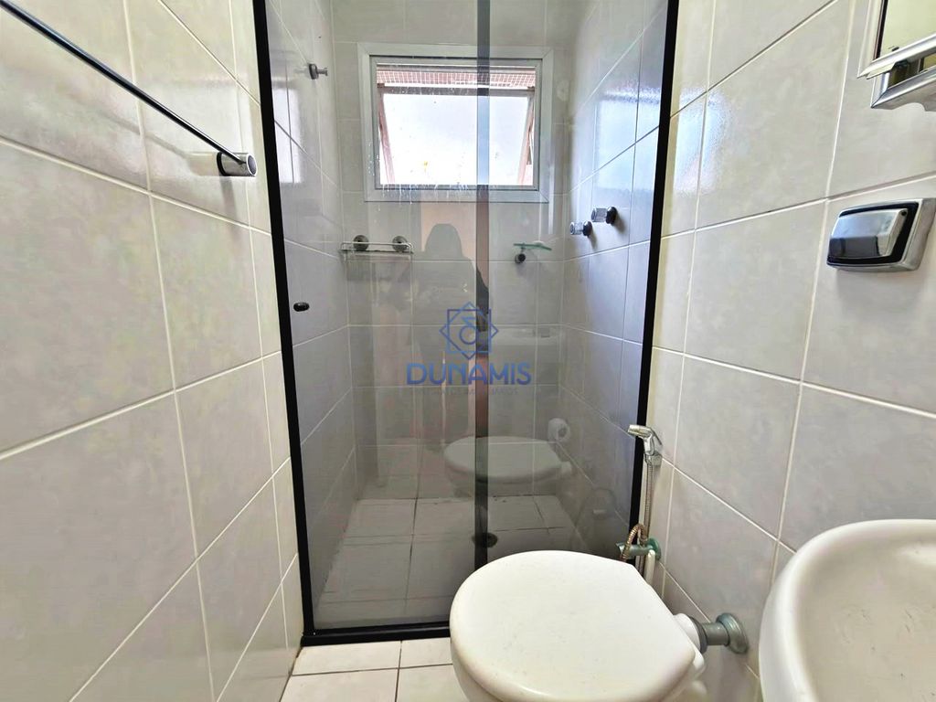 APARTAMENTO CONSERVADO COM UMA VISTA PANORAMICA PARA AS ARVORES COM VAGA em Pitangueiras, Guarujá — foto 17