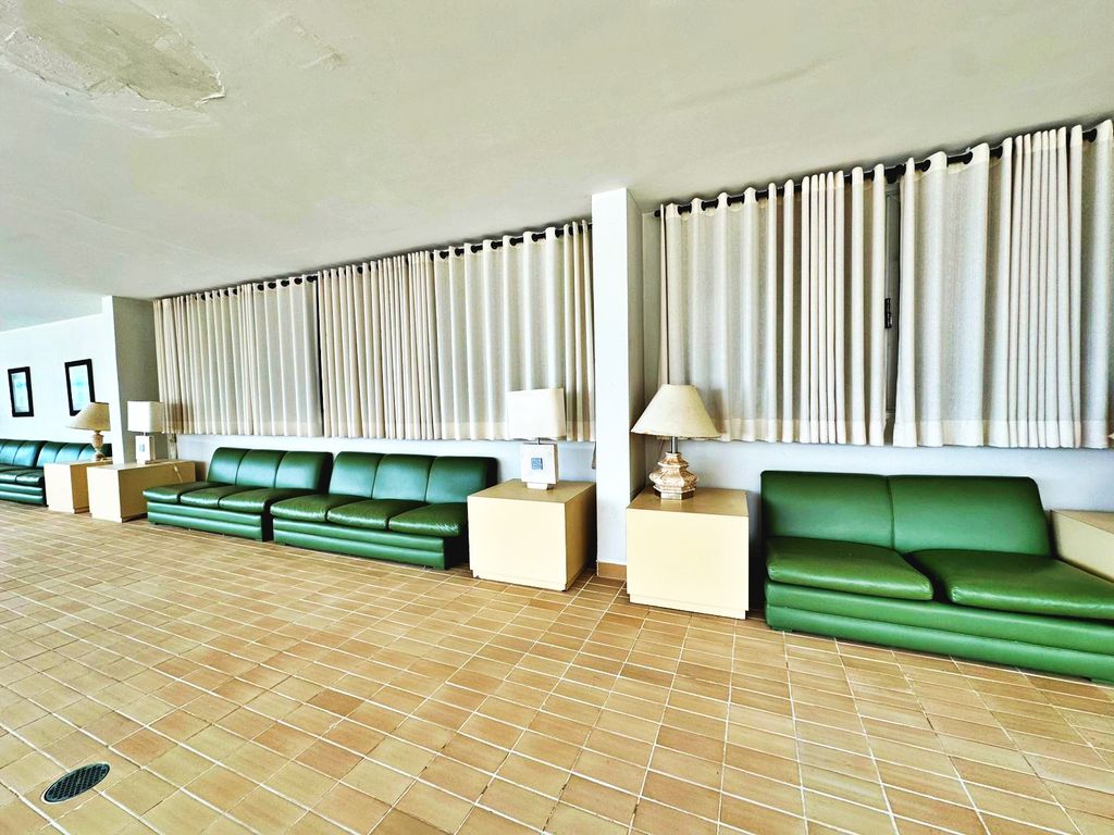 APARTAMENTO À VENDA NA PRAIA DAS PITANGUEIRAS - VISTA MAR - LAZER COMPLETO em Morro do Maluf, Guarujá — foto 47