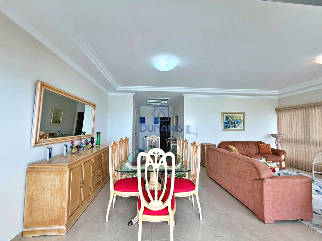 MAGNÍFICO APARTAMENTO À VENDA PRAIA PITANGUEIRAS - FRENTE MAR -SHOPPING LA PLAGE em Pitangueiras, Guarujá — foto 4