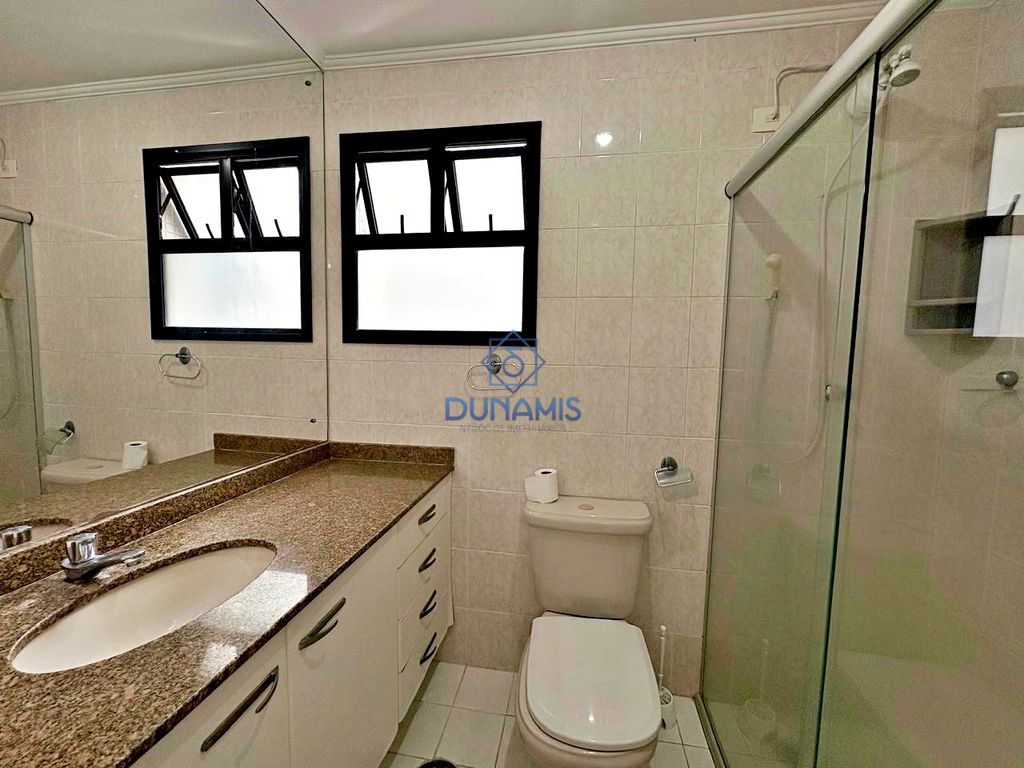 APARTAMENTO AMPLO, 03 DORMITÓRIOS, SACADA E VAGA DE GARAGEM em Pitangueiras, Guarujá — foto 22